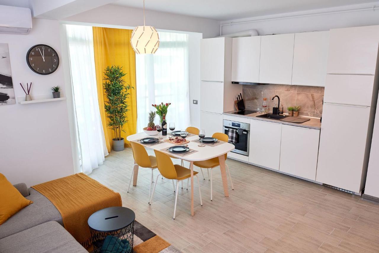 Fineloft Sea View Apartment-Spa N Pools Beach Resort Năvodari Kültér fotó