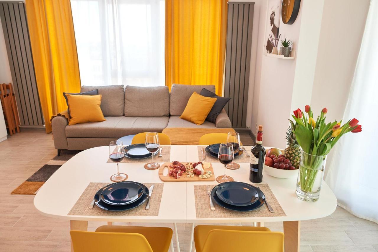Fineloft Sea View Apartment-Spa N Pools Beach Resort Năvodari Kültér fotó