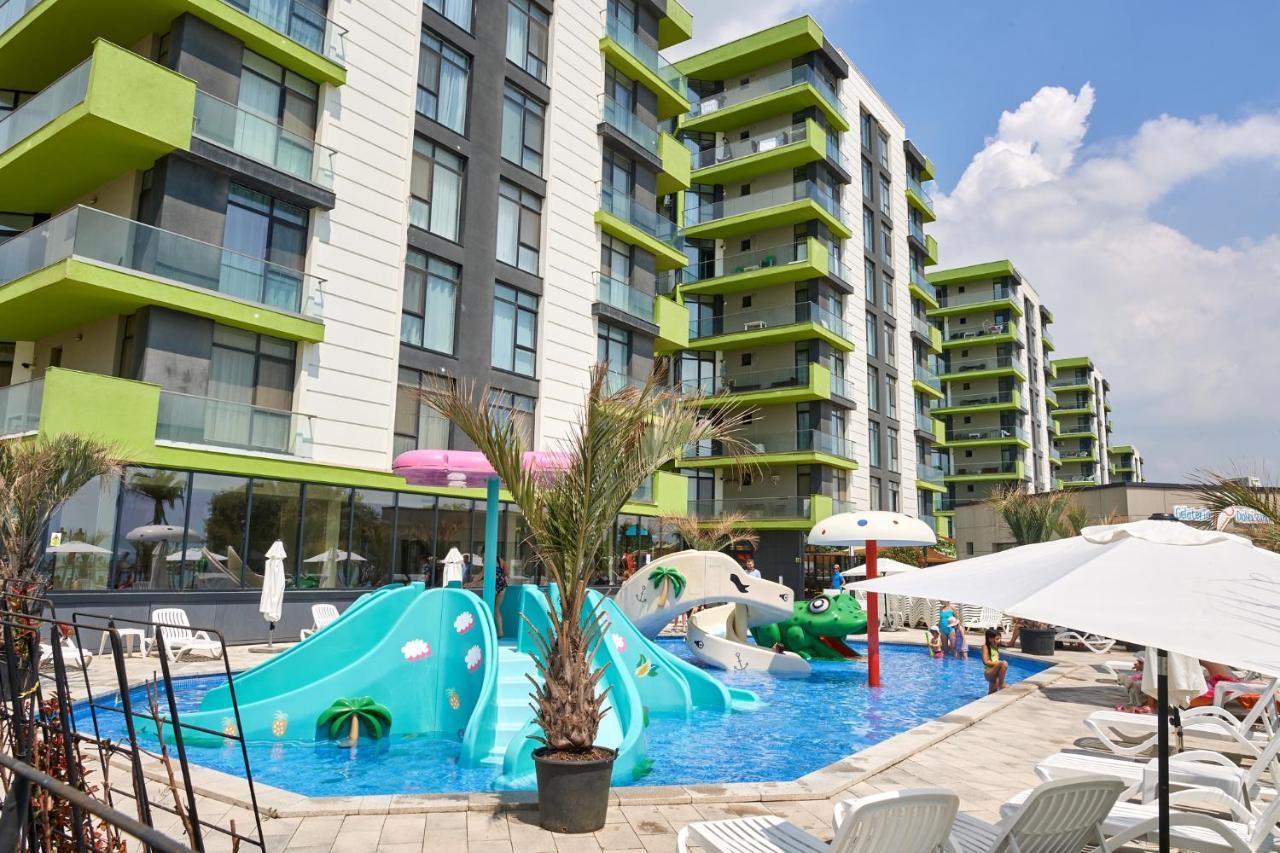 Fineloft Sea View Apartment-Spa N Pools Beach Resort Năvodari Kültér fotó